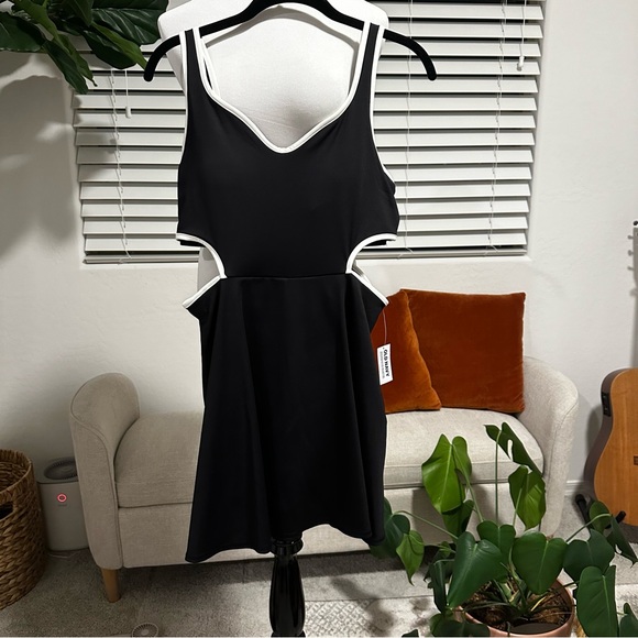 Old Navy Powersoft athletic dress - Picture 2 of 6